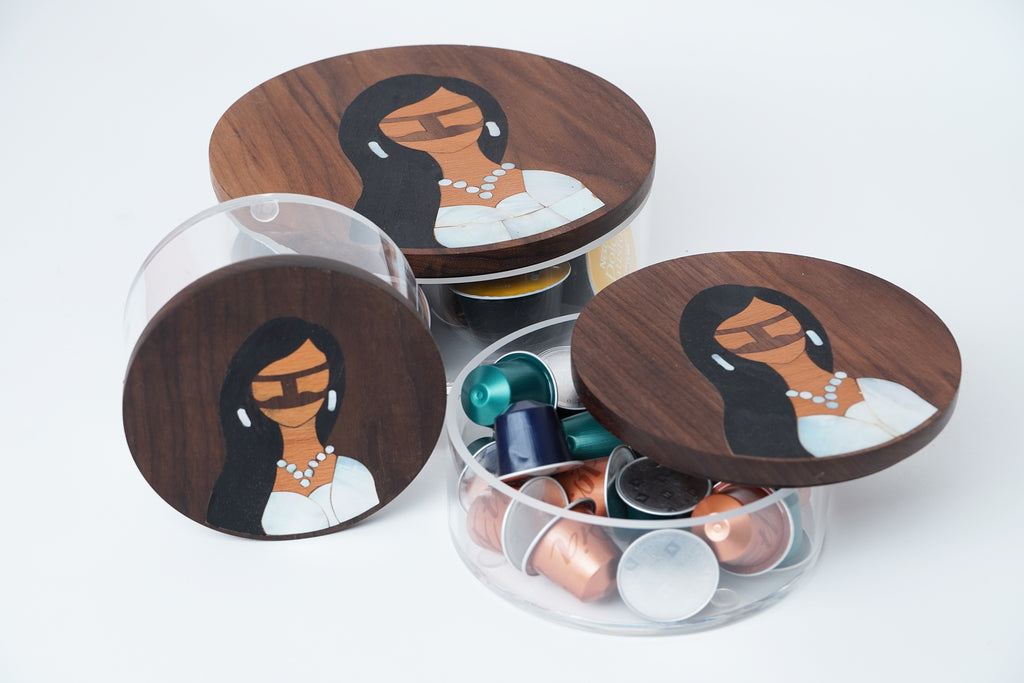 PEARLANOR 011 boxes white