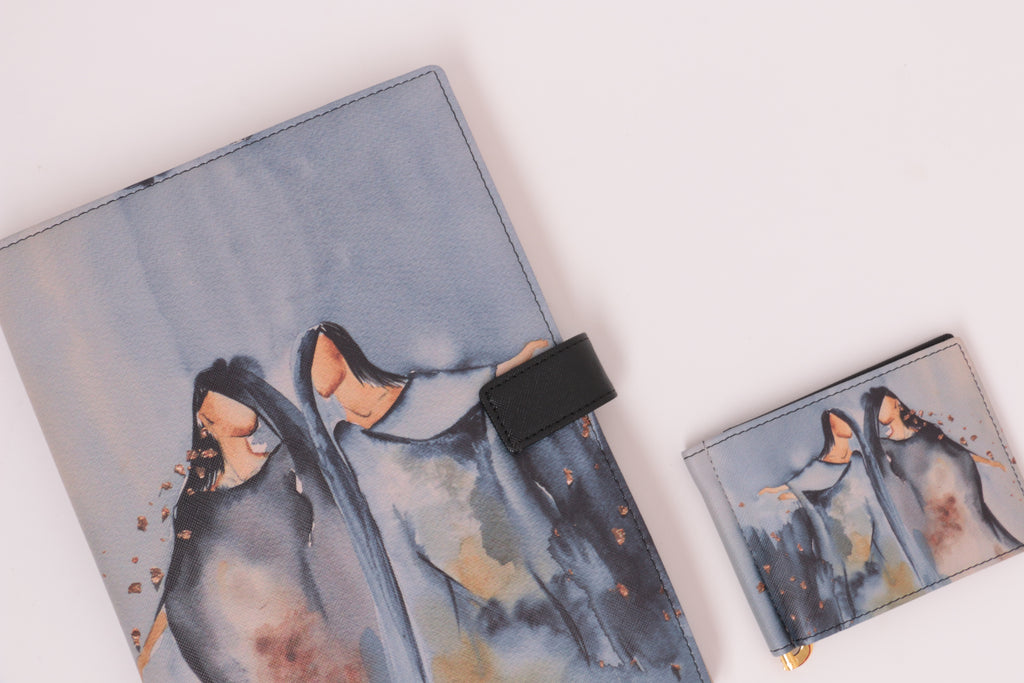 AMINA 007 leather accessories