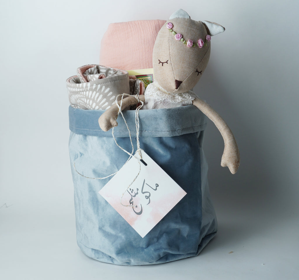 girls praying set gift