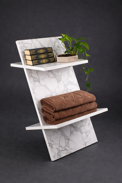 praying stand | marble