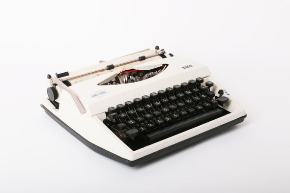 type writer - offwhite